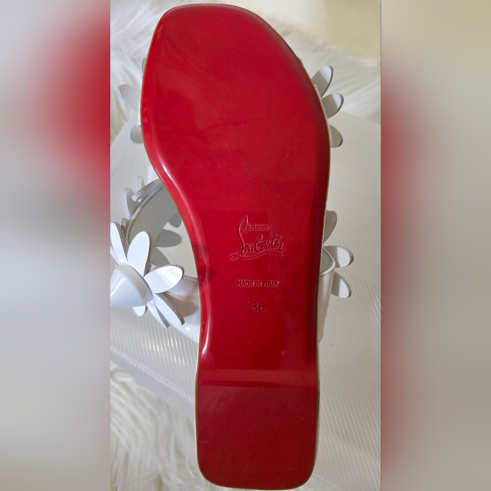 ❌SOLD❌ 🤍Christian Louboutin Daisyna🤍 - Picture 9 of 13